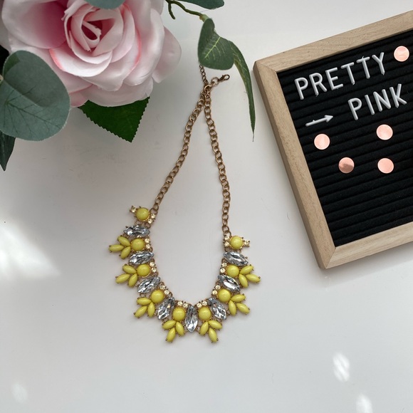 Aldo Jewelry - 4/$15 yellow and golf jewel chunky necklace Aldo Jewelry - 4/$15 yellow and golf jewel chunky necklace